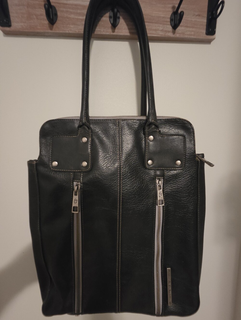 Matt And Nat Black Vegan Leather Laptop BAG